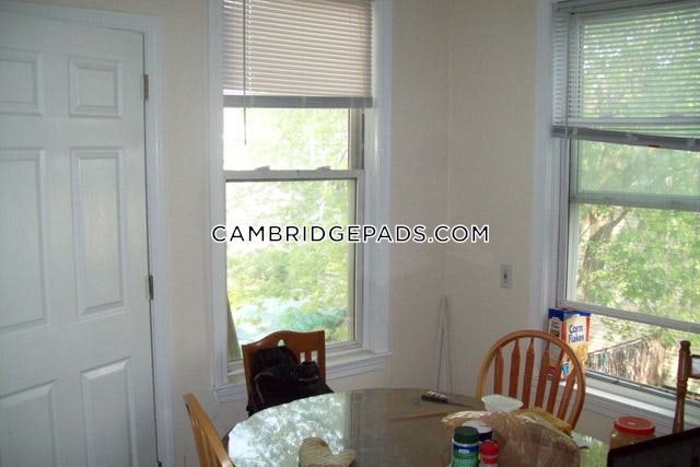 Cambridge - $3,300