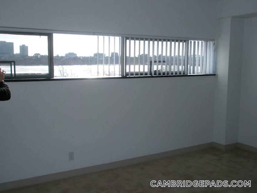 Cambridge - $2,925 /month