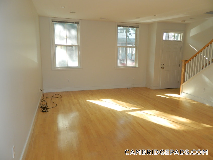 Cambridge - $3,900 /month