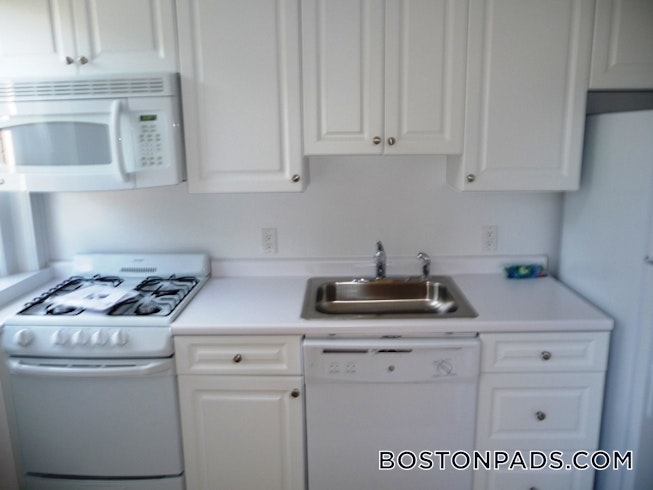 Cambridge - $2,995 /mo