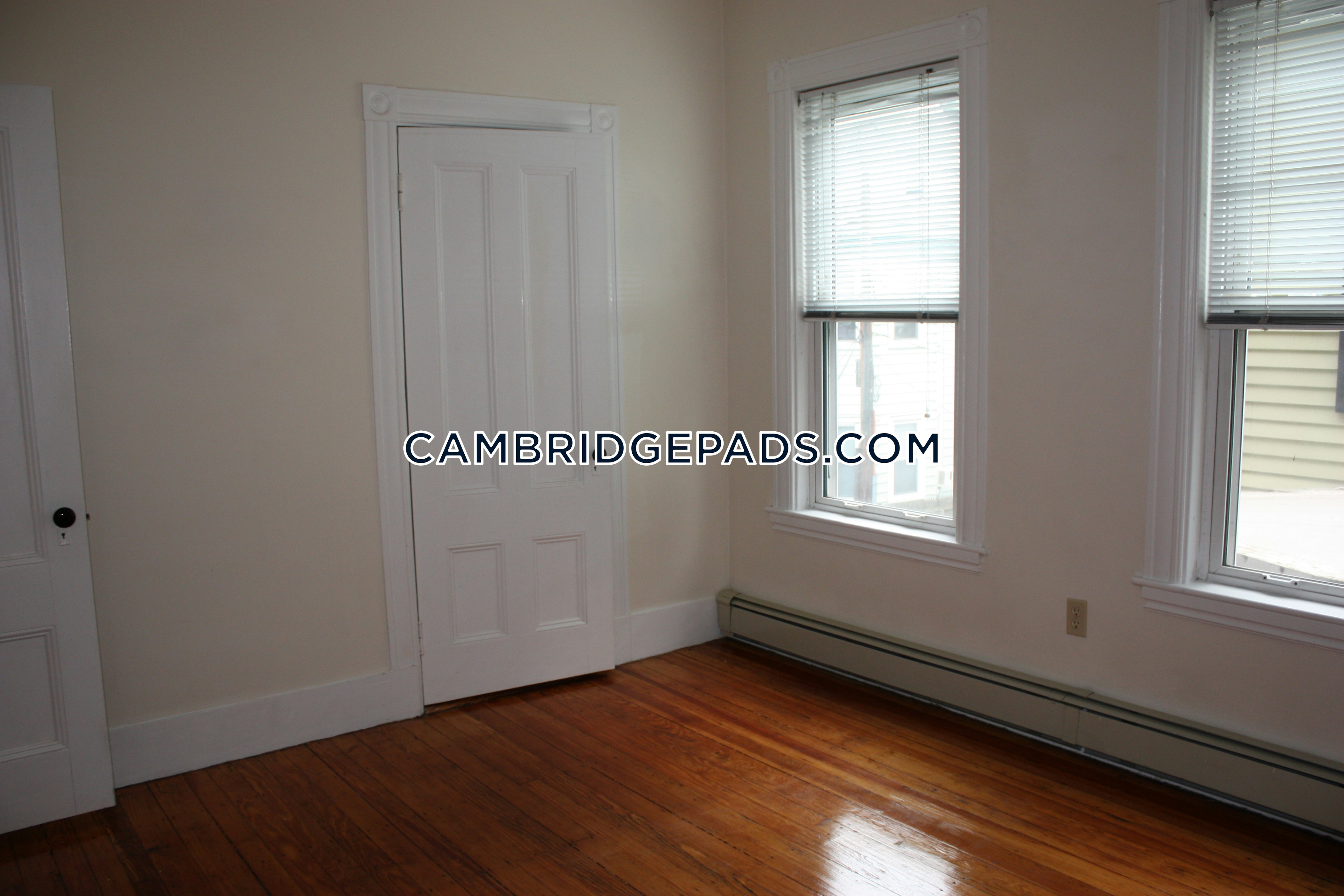 Cambridge - $2,850