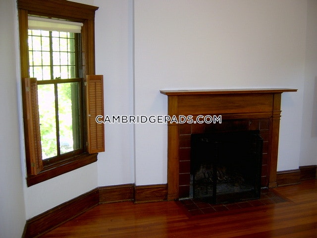 Cambridge - $3,100