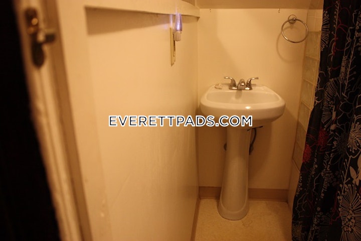 everett-apartment-for-rent-2-bedrooms-1-bath-2950-92349 