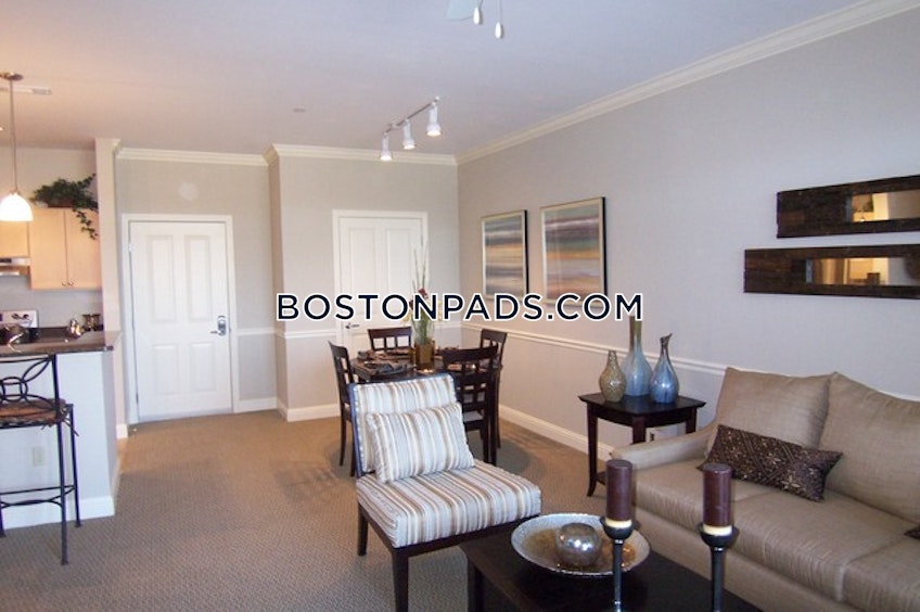 Lynnfield - $2,991 /month