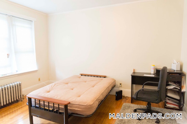 malden-studio-1-bath-1775-4570071 