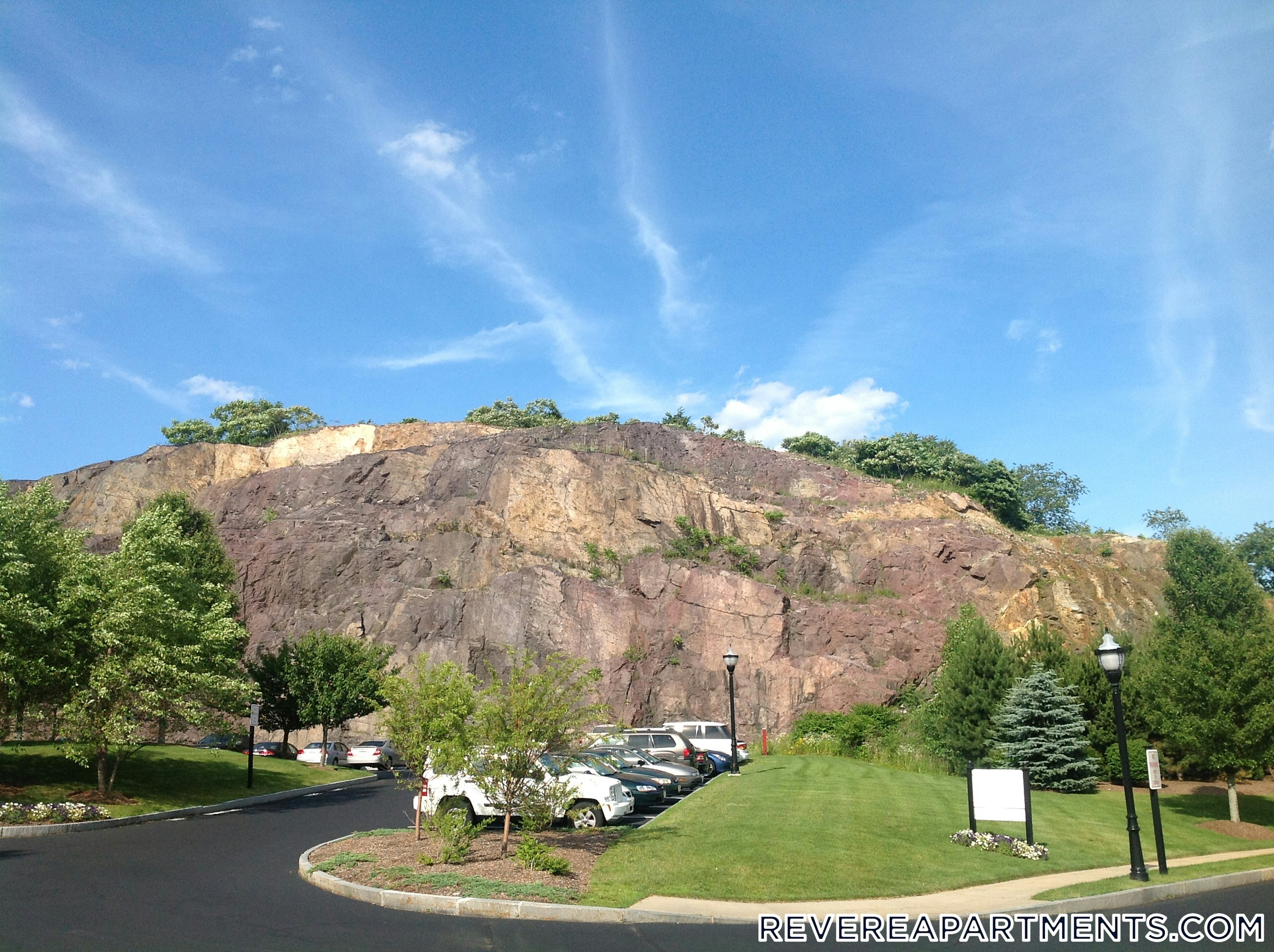 Overlook Ridge Dr. Revere