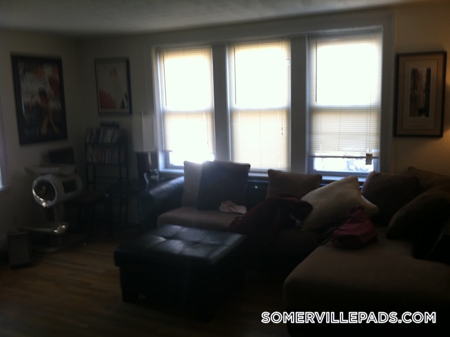 Somerville - $2,900 /mo