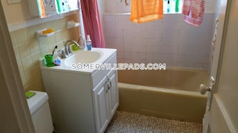 somerville-2-bed-1-bath-unit-davis-square-3075-4326696