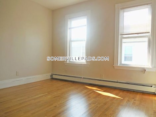 Somerville - $2,750 /mo