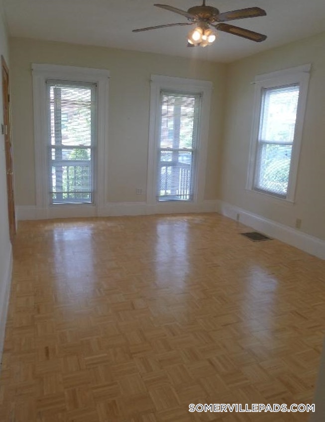 Somerville - $4,200 /mo