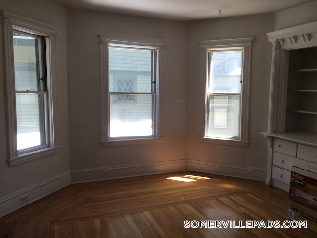 Somerville - $4,000 /mo