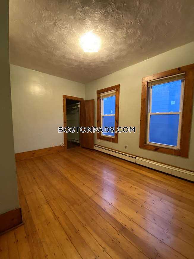 Boston - $2,800 /mo