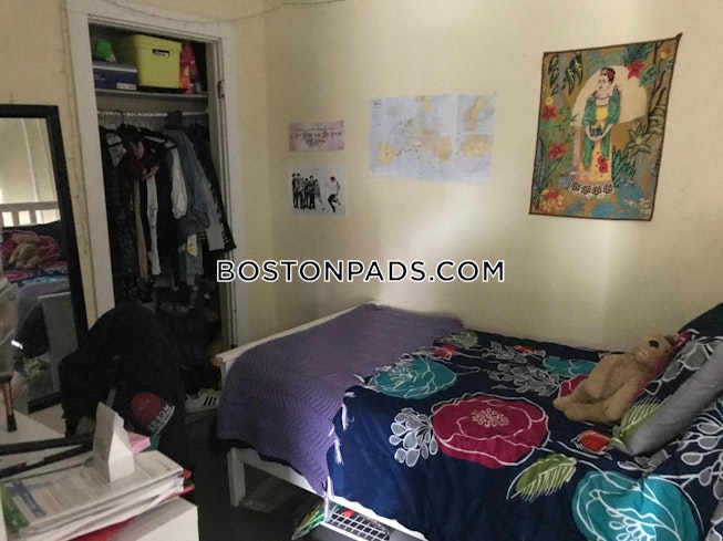 Boston - $3,600 /mo