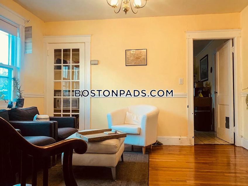 Boston - $4,800 /month