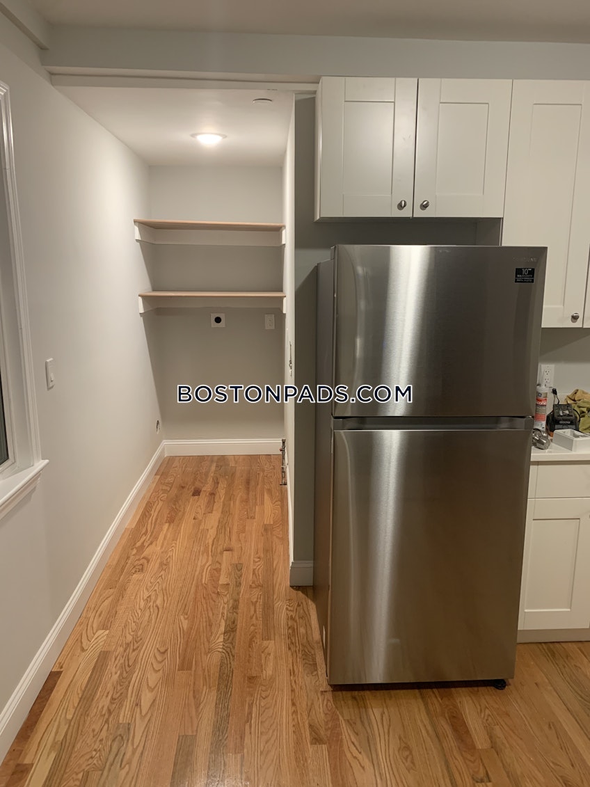 Boston - $2,800 /month