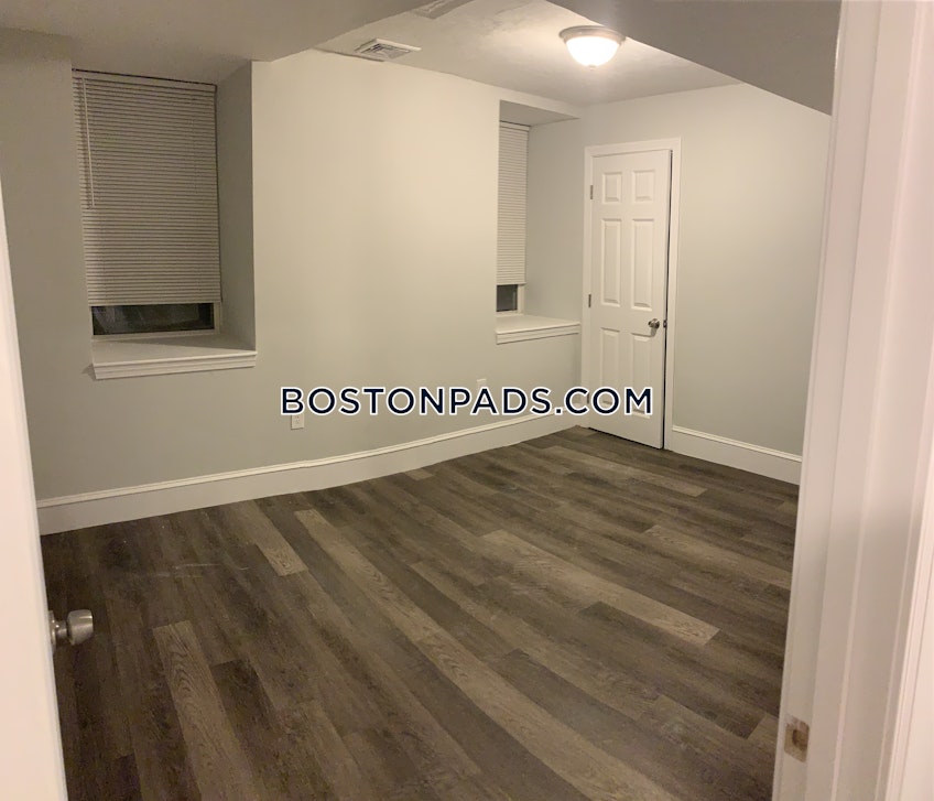 Boston - $2,800 /month