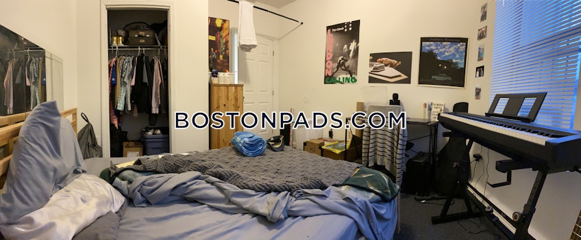 Boston - $8,100 /month