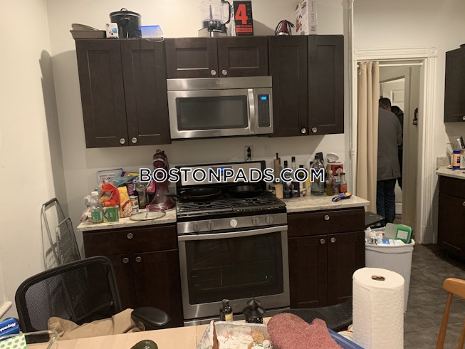 Boston - $3,100 /mo