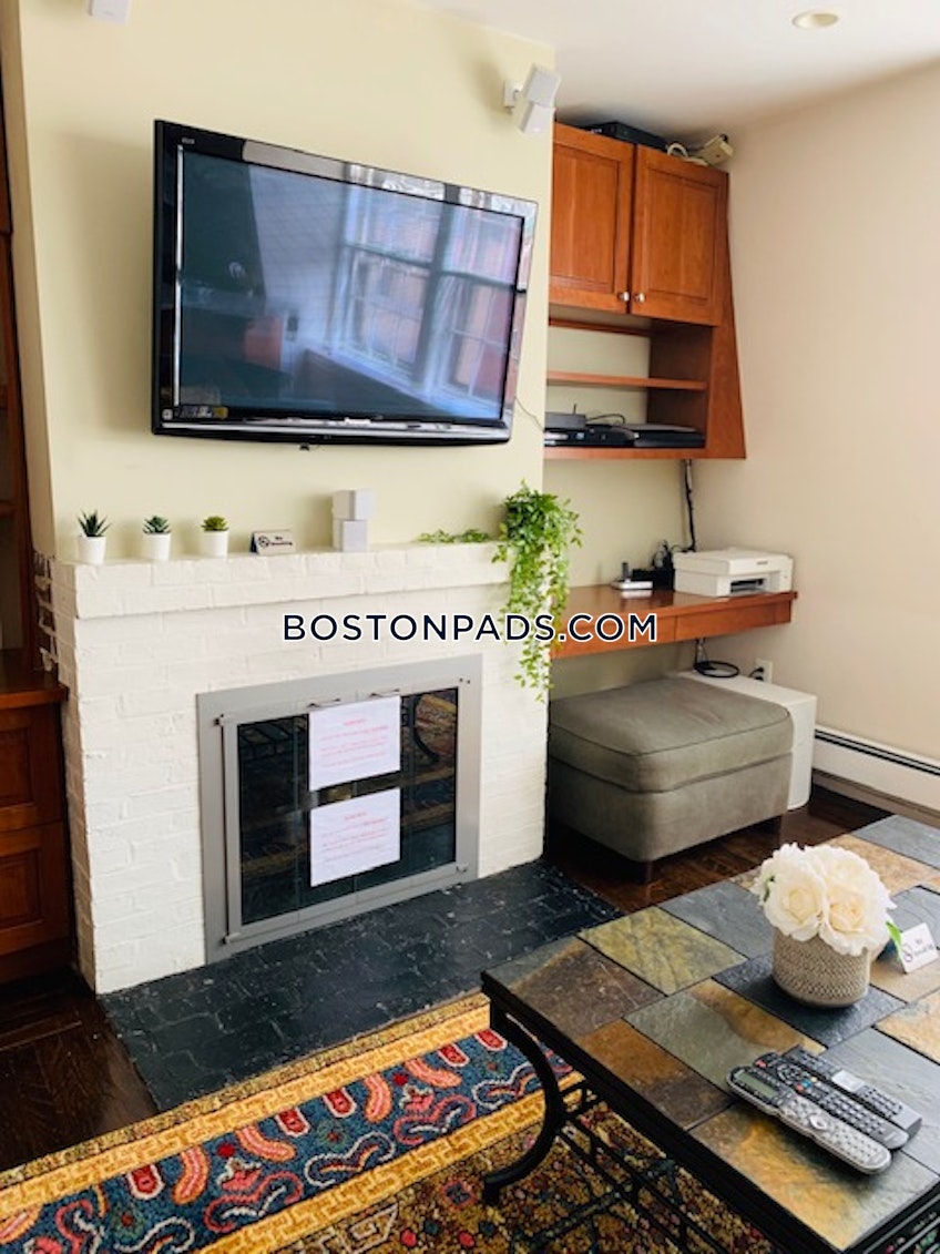 Boston - $3,300 /month