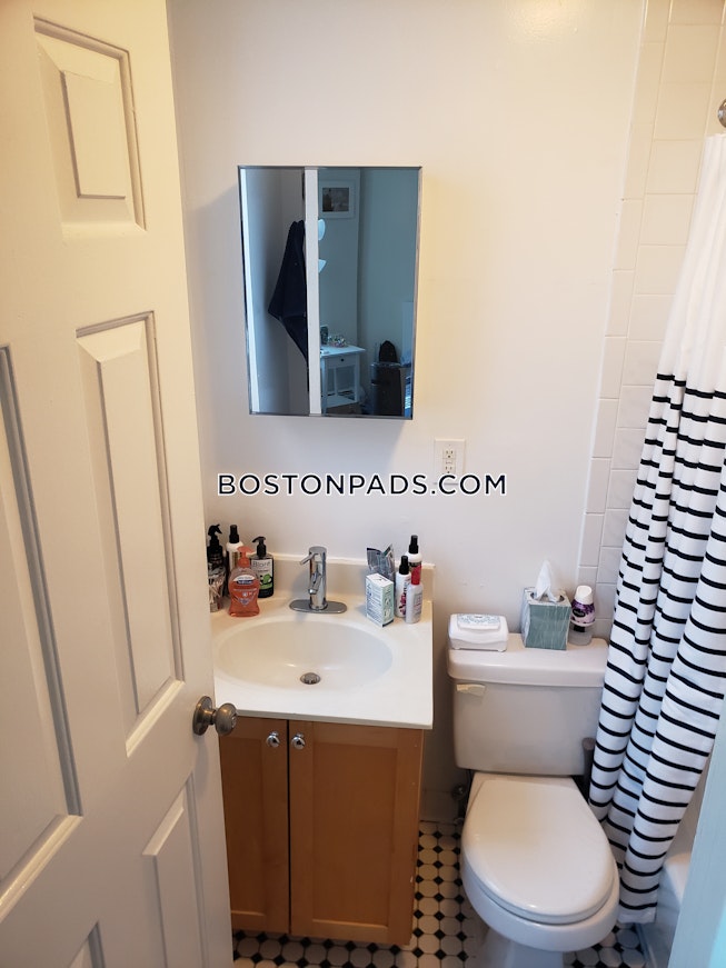 Boston - $1,950 /mo