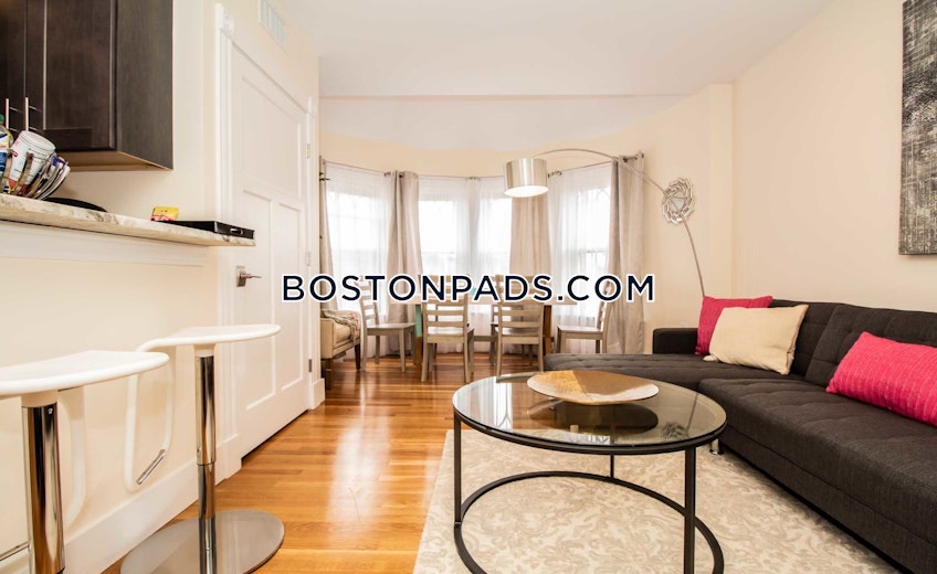 Boston - $3,300 /month