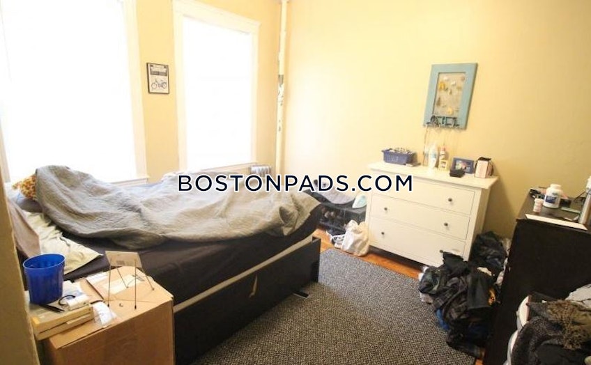 Boston - $2,200 /month