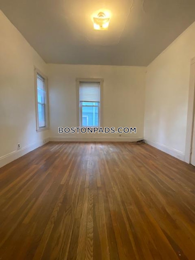 Boston - $2,550 /mo