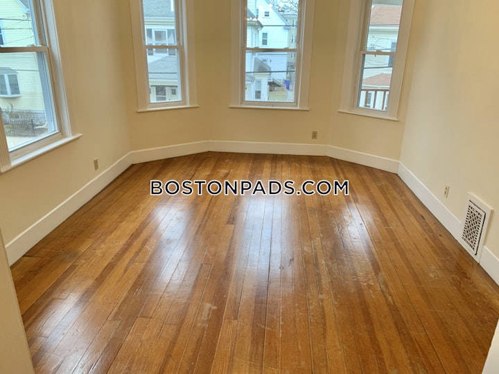 Montfern Ave. Boston picture 29