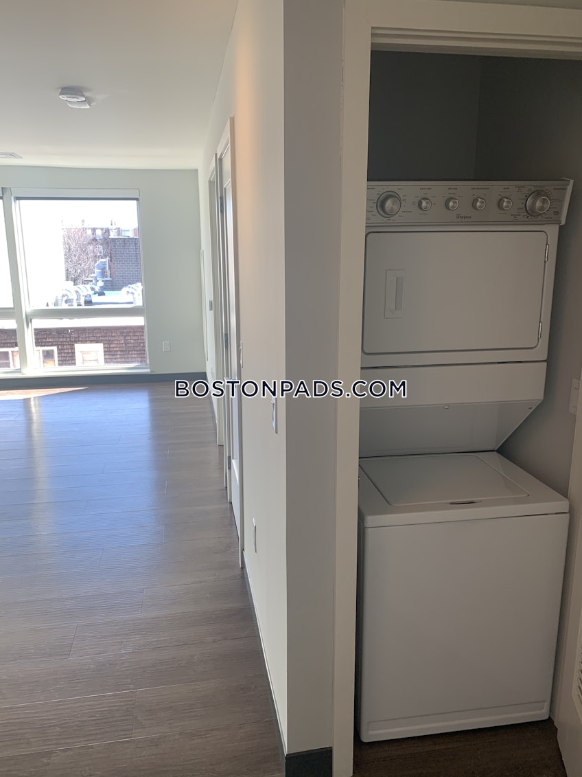 Boston - $2,840 /month