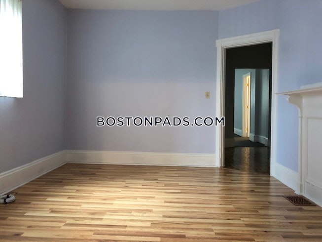 Somerville - $2,100 /mo