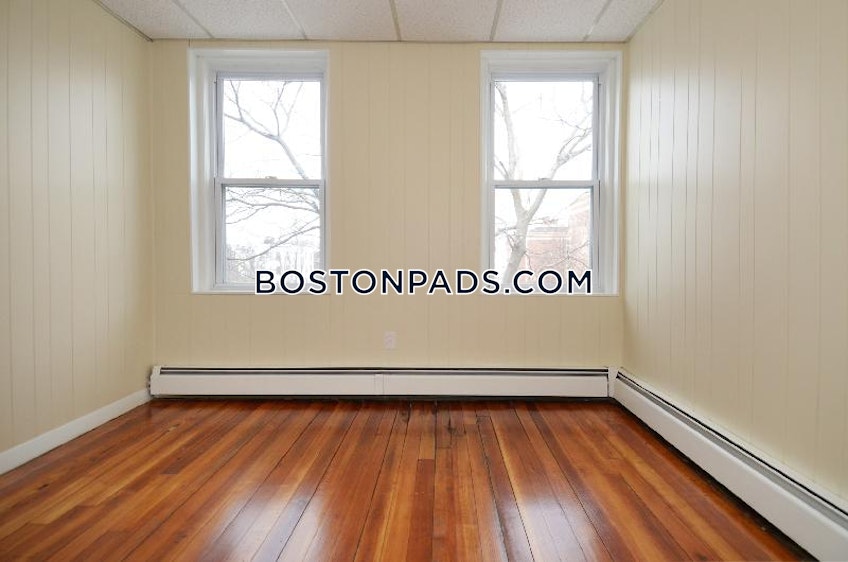 Boston - $2,500 /month