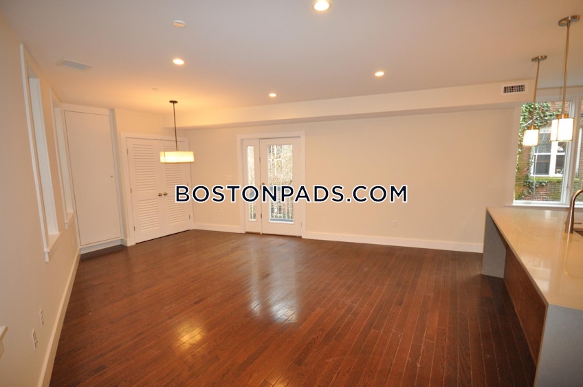 Boston - $6,800 /month