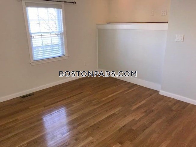 Medford - $4,950 /mo