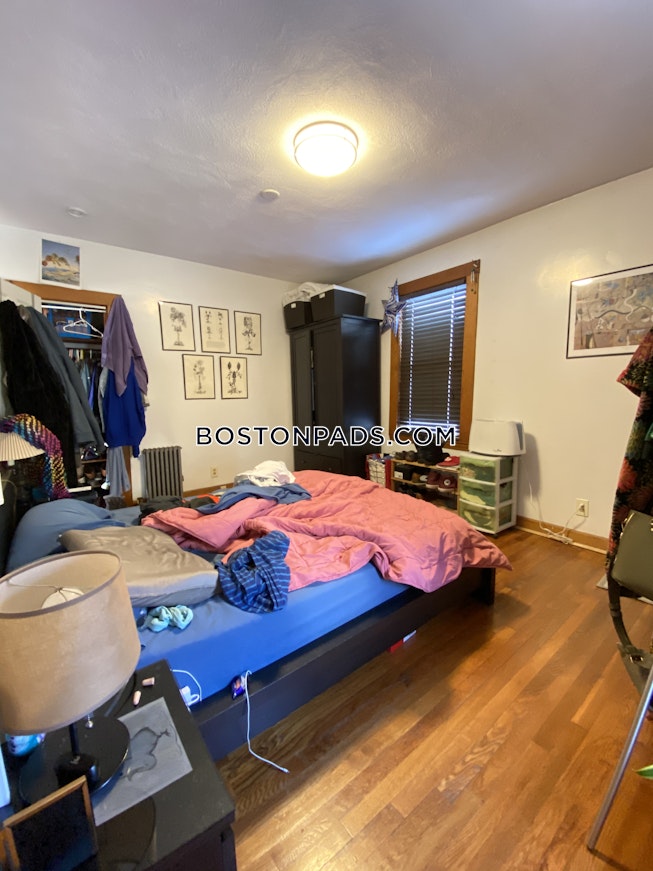 Somerville - $3,300 /mo