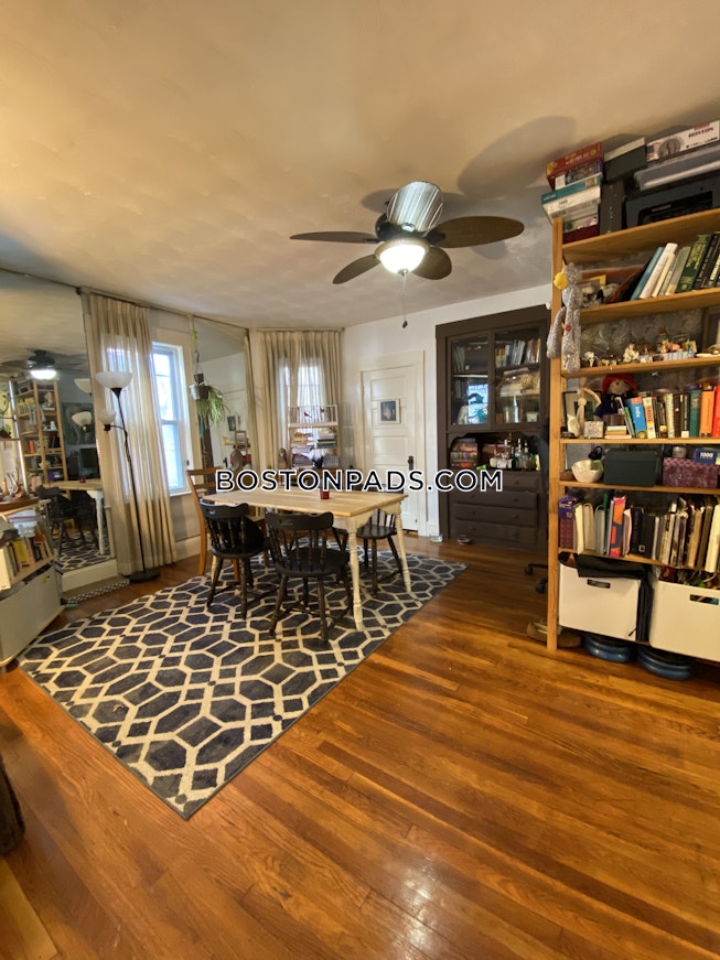 Somerville - $3,300 /mo