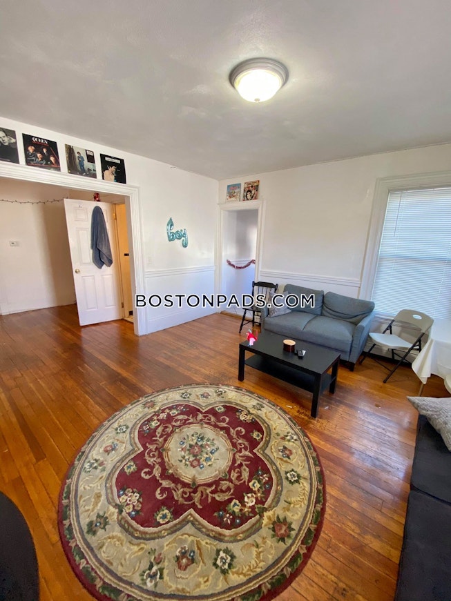 Boston - $3,800 /mo