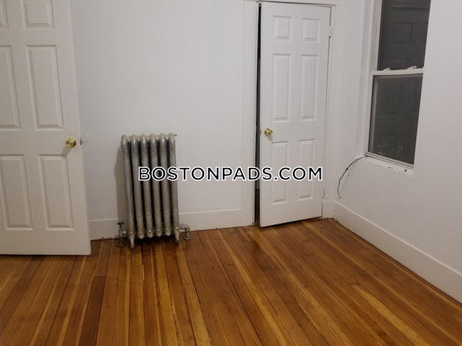 Boston - $3,000 /mo