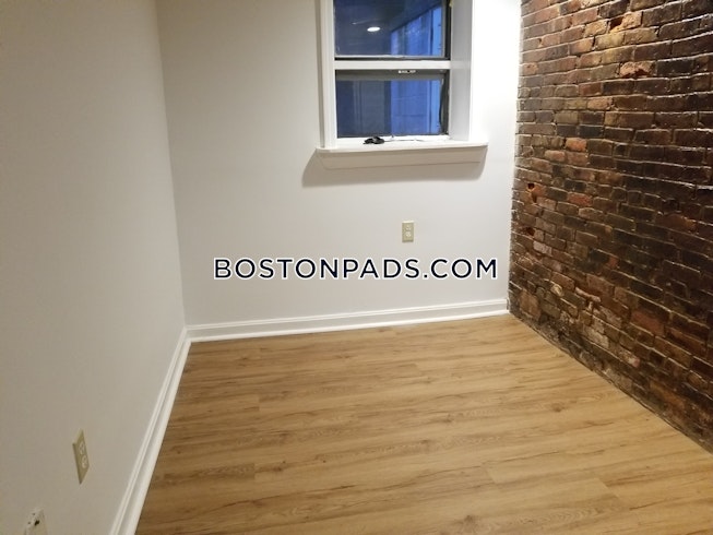 Boston - $3,300 /mo