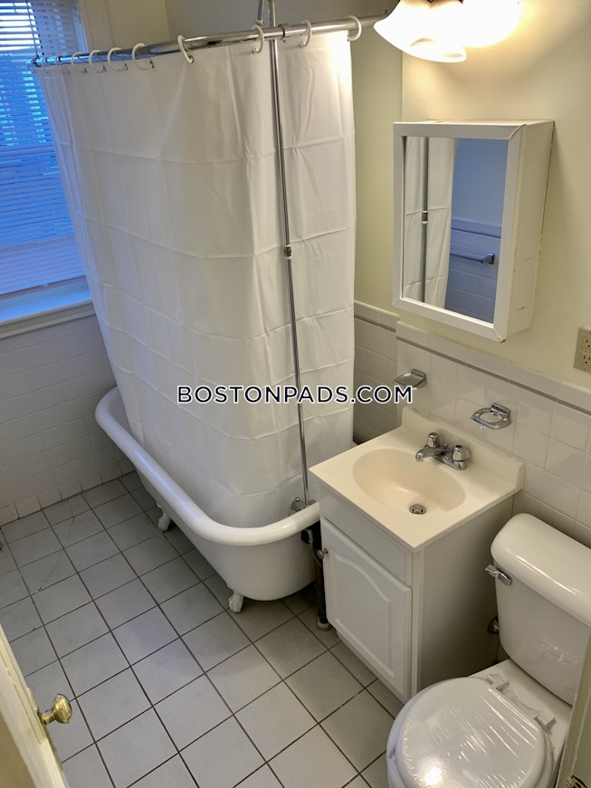 Boston - $1,675 /mo