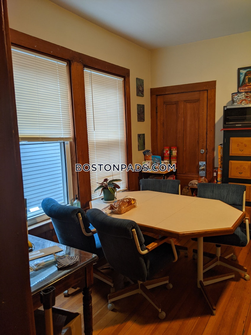 Boston - $3,400 /month