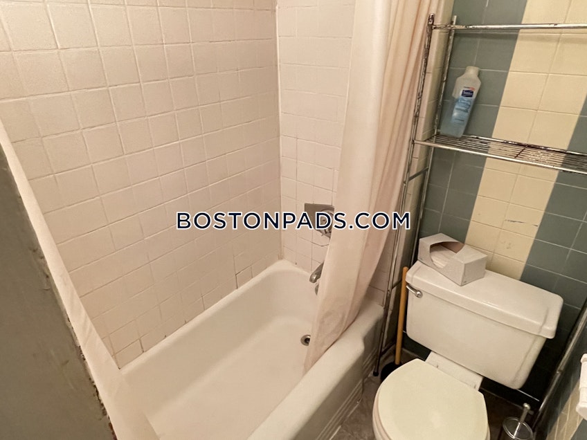 Boston - $4,100 /month