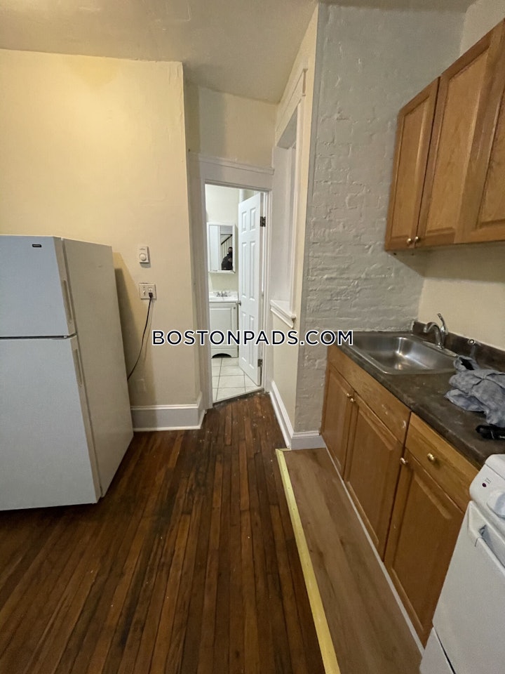 fenwaykenmore-2-beds-1-bath-boston-3495-4550954 