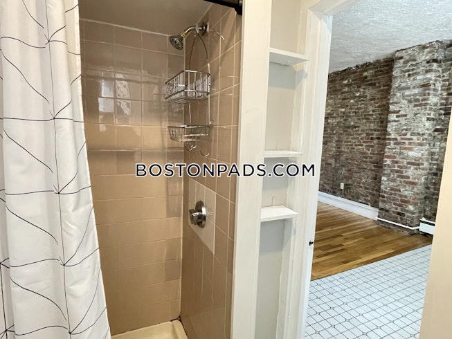 Boston - $3,800 /mo