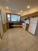 Boston - $3,900 /month