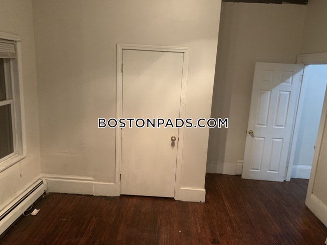 Boston - $2,300 /mo