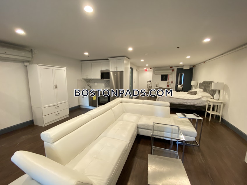 Boston - $3,000 /month