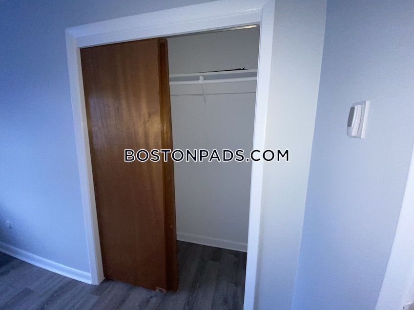 Boston - $1,700 /month