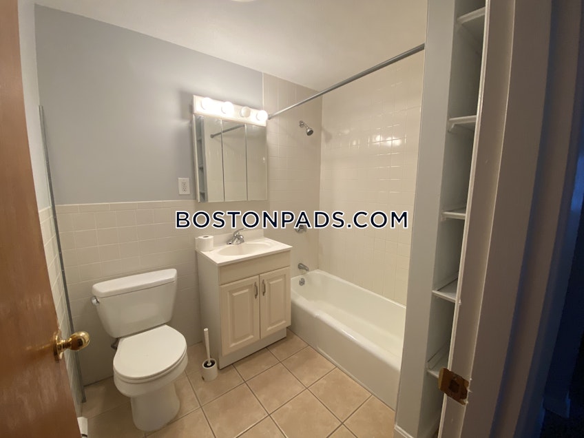 Boston - $1,700 /month