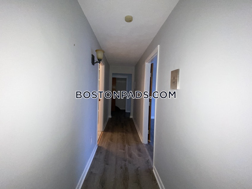 Boston - $1,700 /month