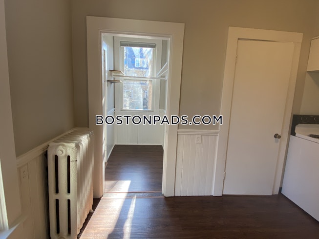 Cambridge - $2,250 /mo